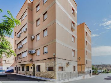 Flat for sale in Alhambra