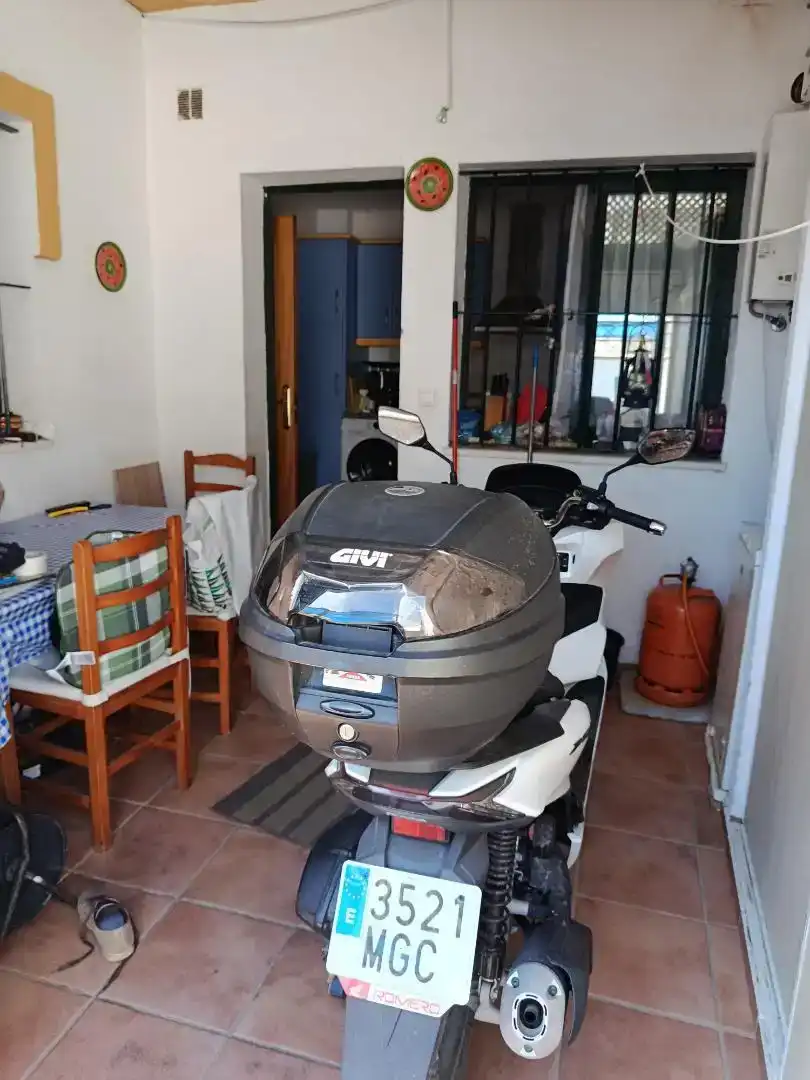 Casa adosada en venta en Castellar de la Frontera con Aire acondicionado, Trastero y Horno