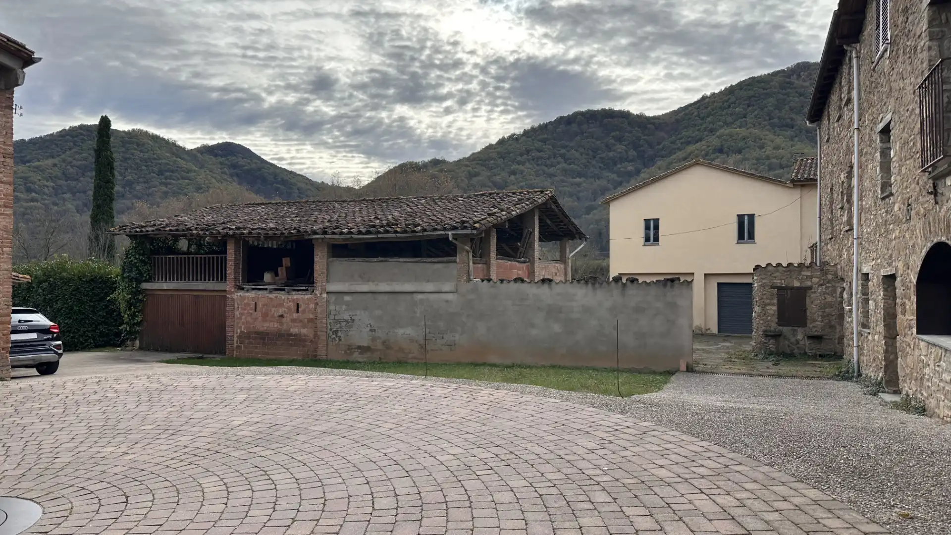 Exterior view of Houses for sale in La Vall de Bianya  with Heating, Private garden and Parquet flooring