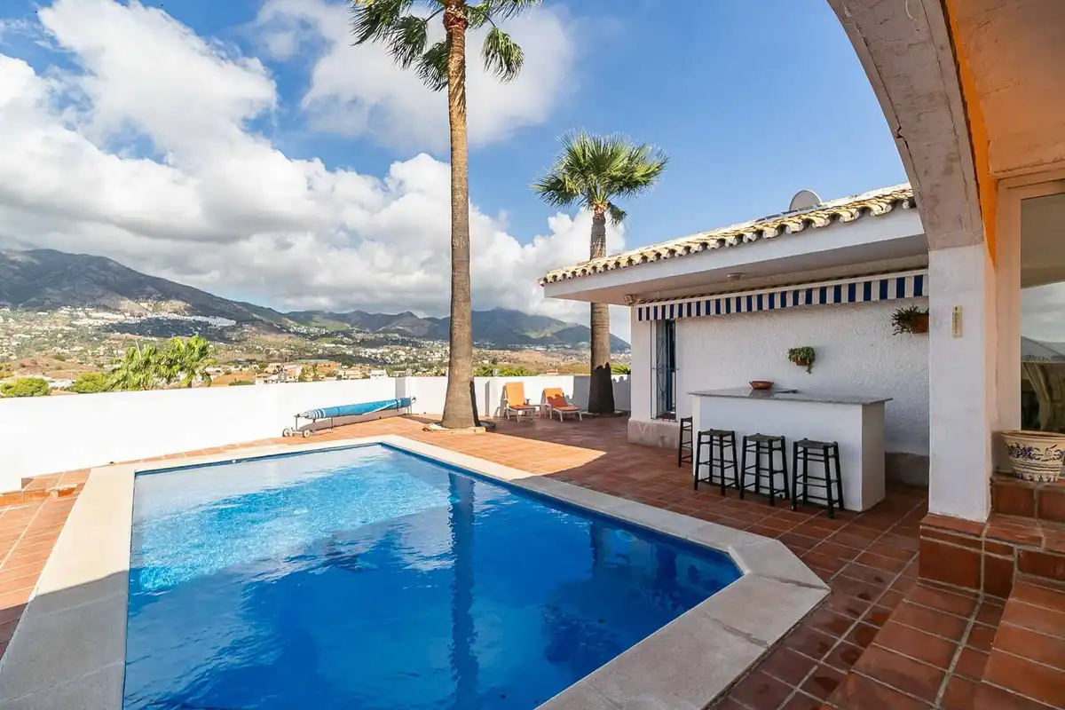 Piscina de Casa o chalet en venta en Mijas con Aire acondicionado, Calefacción y Jardín privado