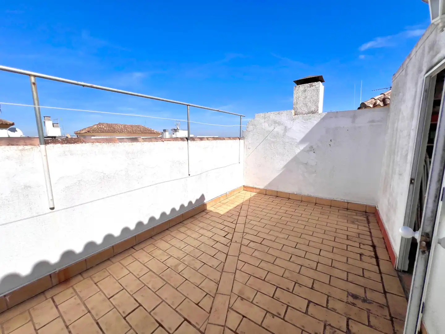 Casa a schiera con terrazza in vendita a La Carlota, imagen 26