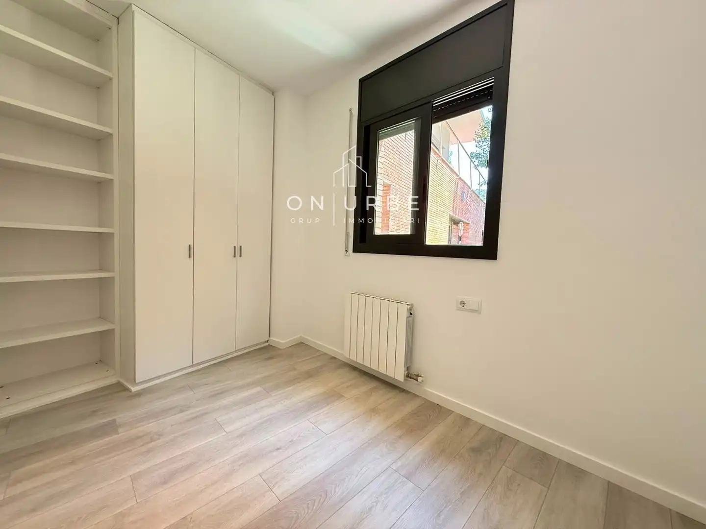 Dormitori de Casa adosada en venda en Sant Cugat del Vallès amb Aire condicionat