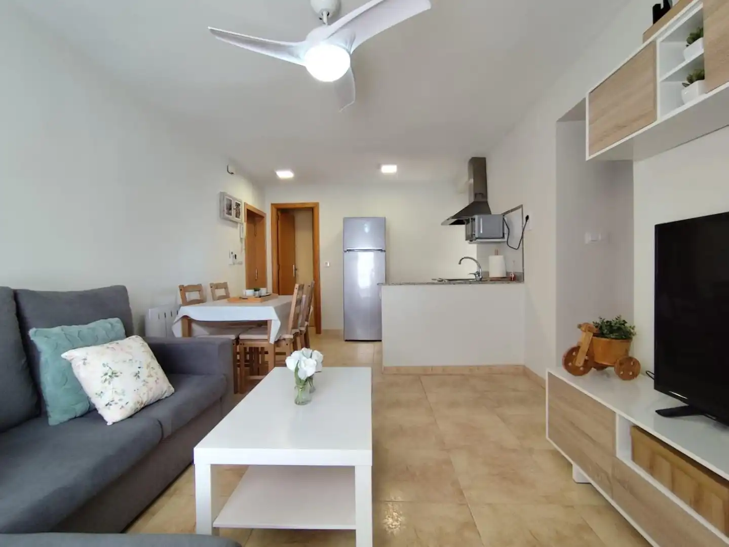 Flat for rent in Los Pinos - El Pilar