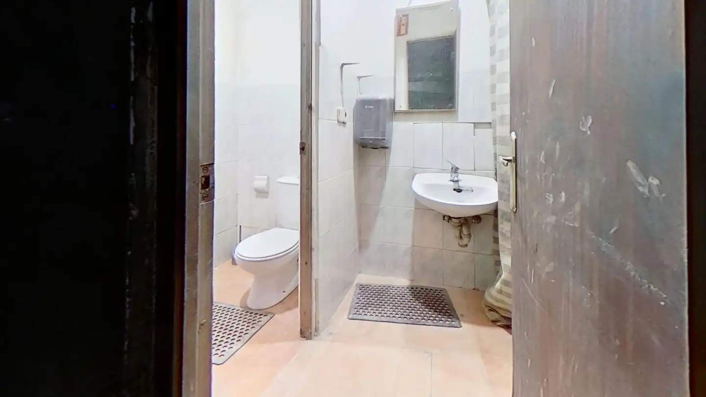 Badezimmer von Geschaftsraum zur Miete in Madrid