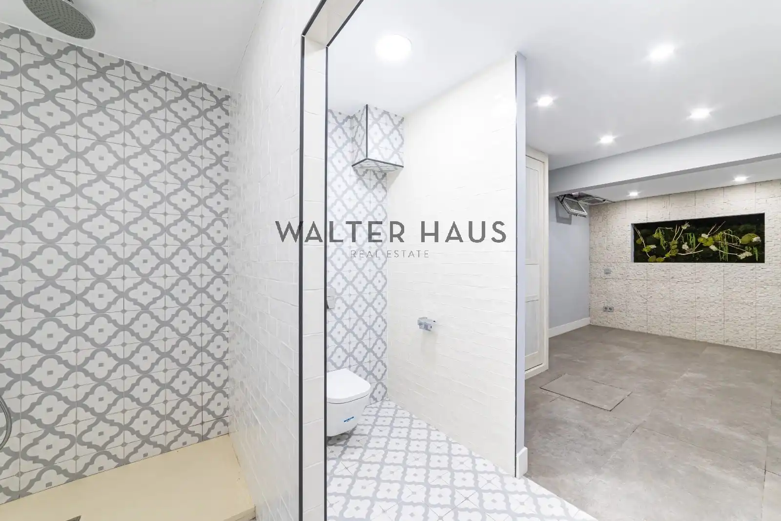 Baño de Dúplex en venta en Madrid con Calefacción, Horno y Lavadora