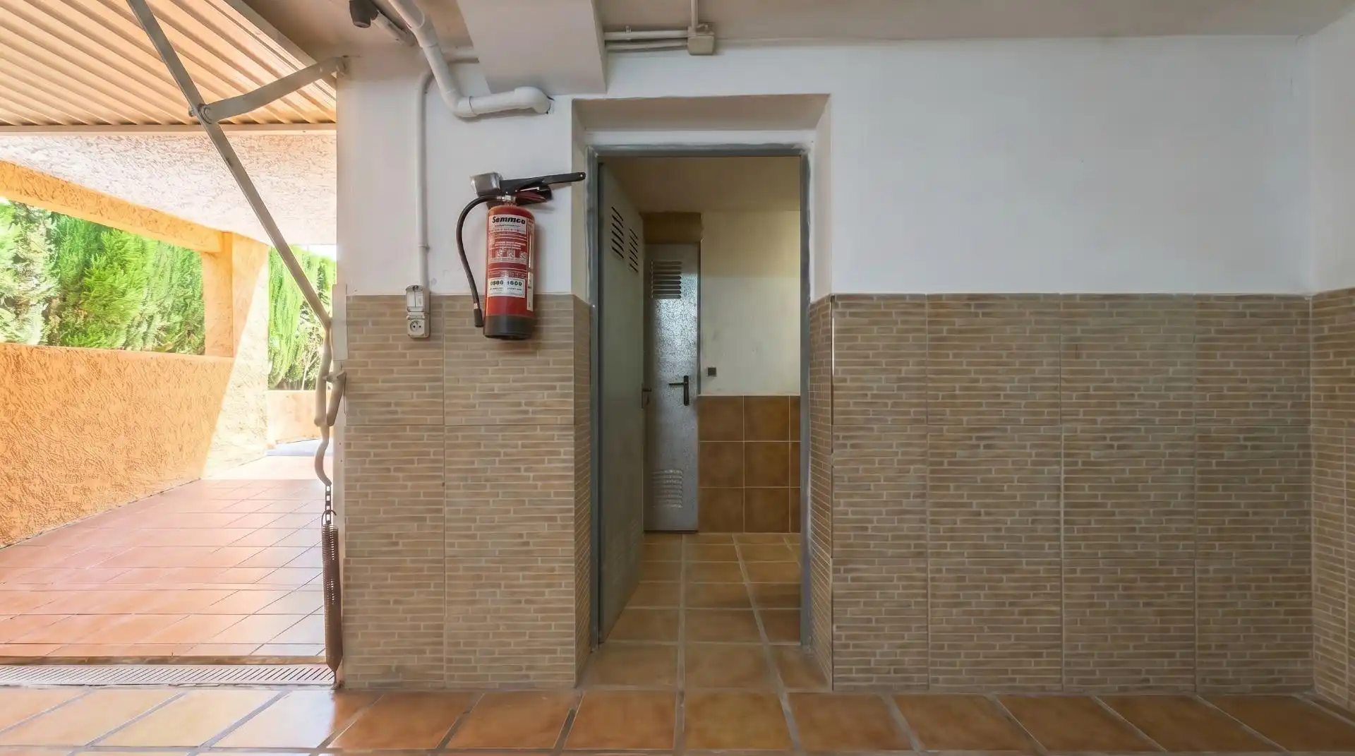 Casa o xalet en venda en La Pobla de Vallbona amb Aire condicionat, Calefacció i Jardí privat