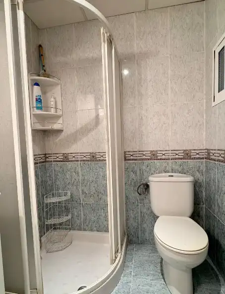 Bany de Casa o xalet en venda en Castellón de la Plana / Castelló de la Plana amb Terrassa, Traster i Moblat