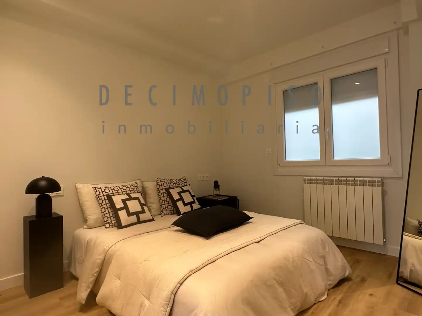 Habitación de Piso en venta en Donostia - San Sebastián  con Calefacción y Terraza