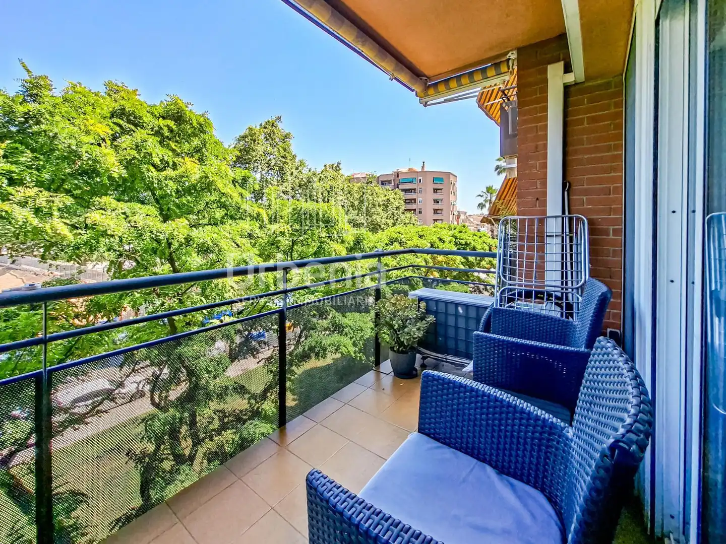 Vista exterior de Piso en venta en Sant Adrià de Besòs con Aire acondicionado, Calefacción y Terraza