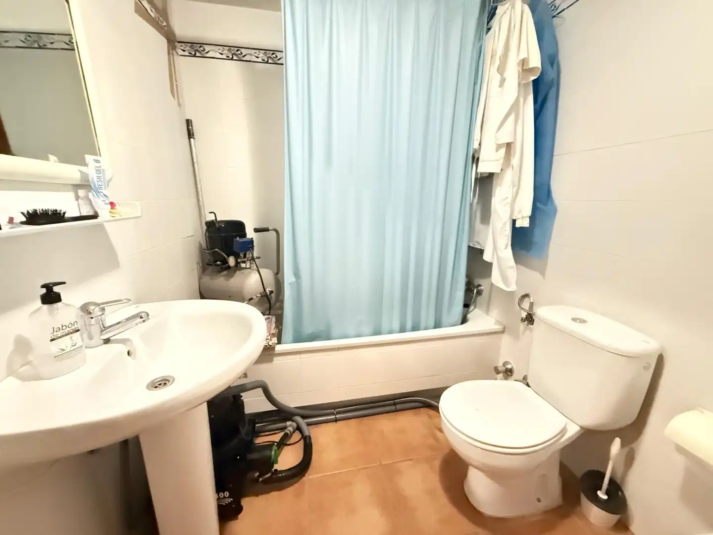 Baño de Planta baja en venta en San Roque con Amueblado