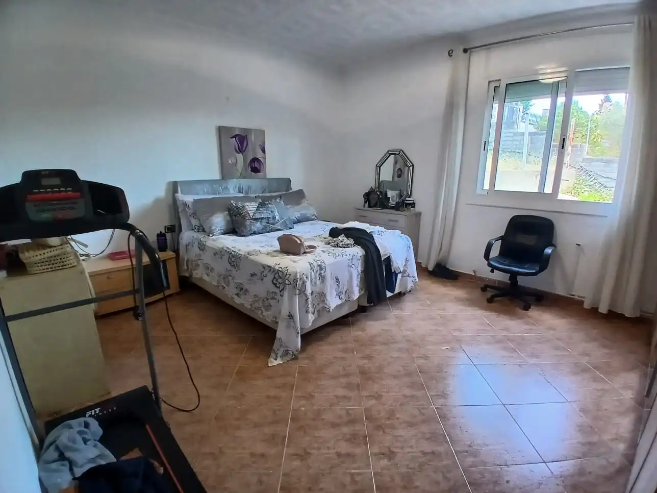 Dormitori de Casa o xalet en venda en Barcelona amb Aire condicionat, Calefacció i Jardí privat