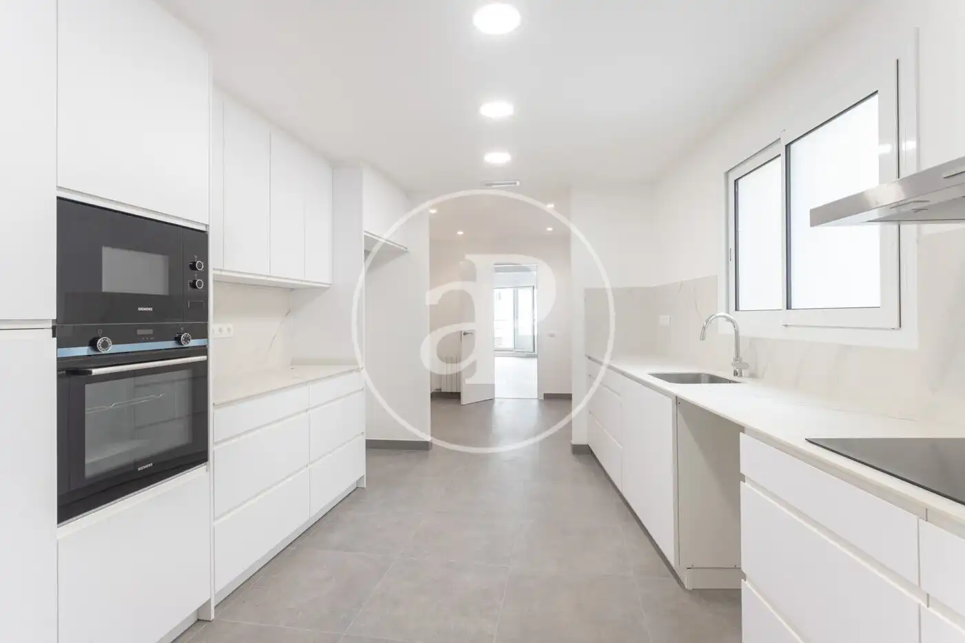 Cocina de Piso de alquiler en Barcelona con Aire acondicionado, Calefacción y Terraza