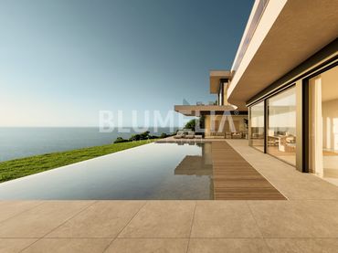 House with pool for sale in Calle Johann Sebastian Bach