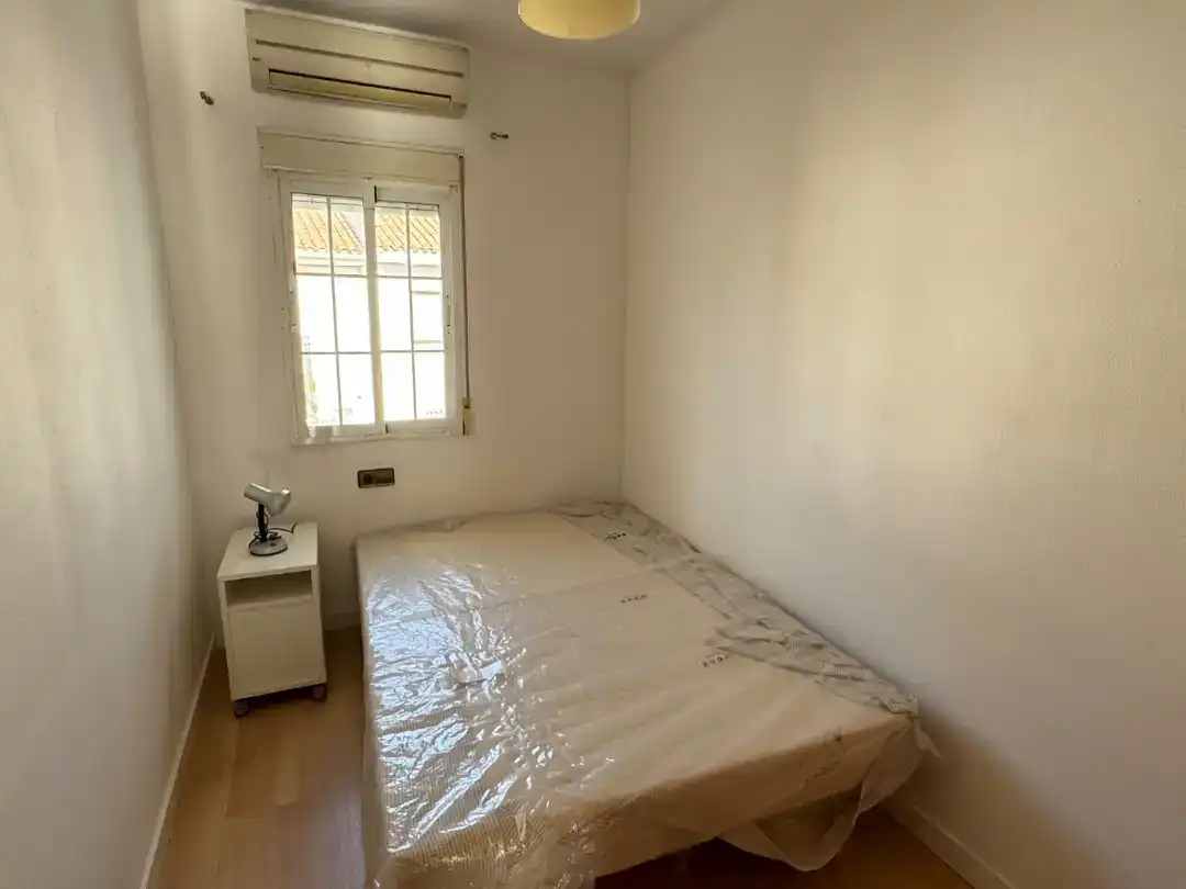 Dormitori de Casa adosada de lloguer en Cunit amb Aire condicionat, Parquet i Traster