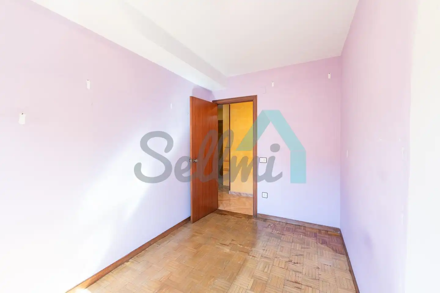 Bedroom of Flat for sale in San Martín del Rey Aurelio  with Heating, Parquet flooring and Storage room