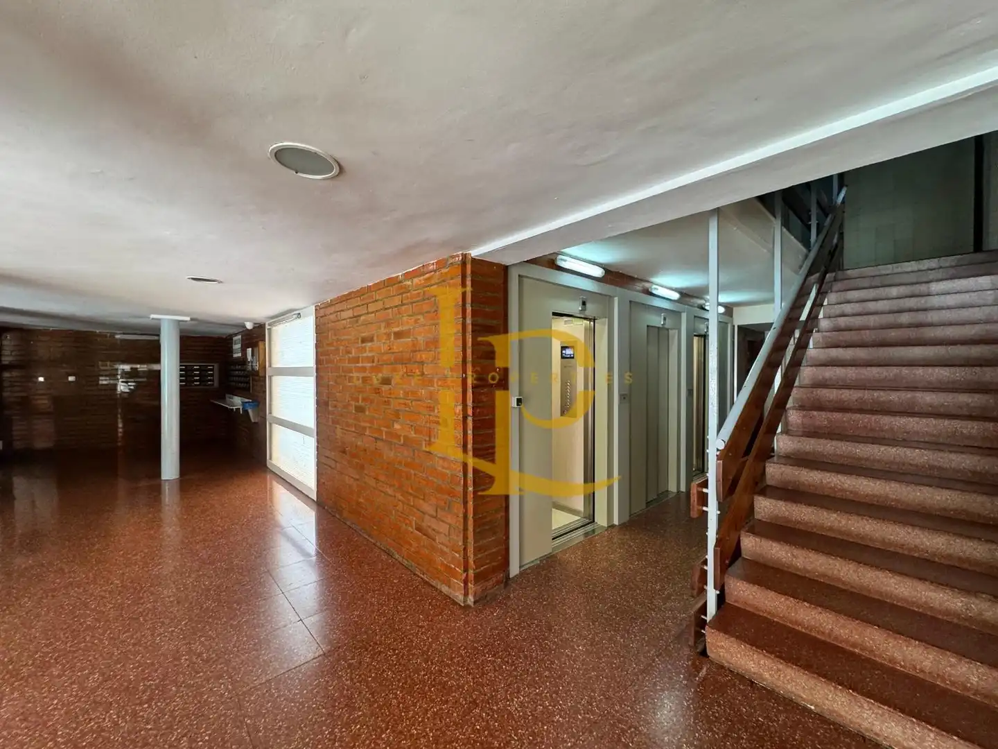 Piso en venta en Terrassa con Terraza
