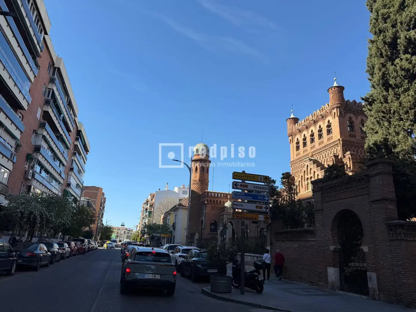 Vista exterior de Pis en venda en Alcalá de Henares amb Calefacció i Alarma