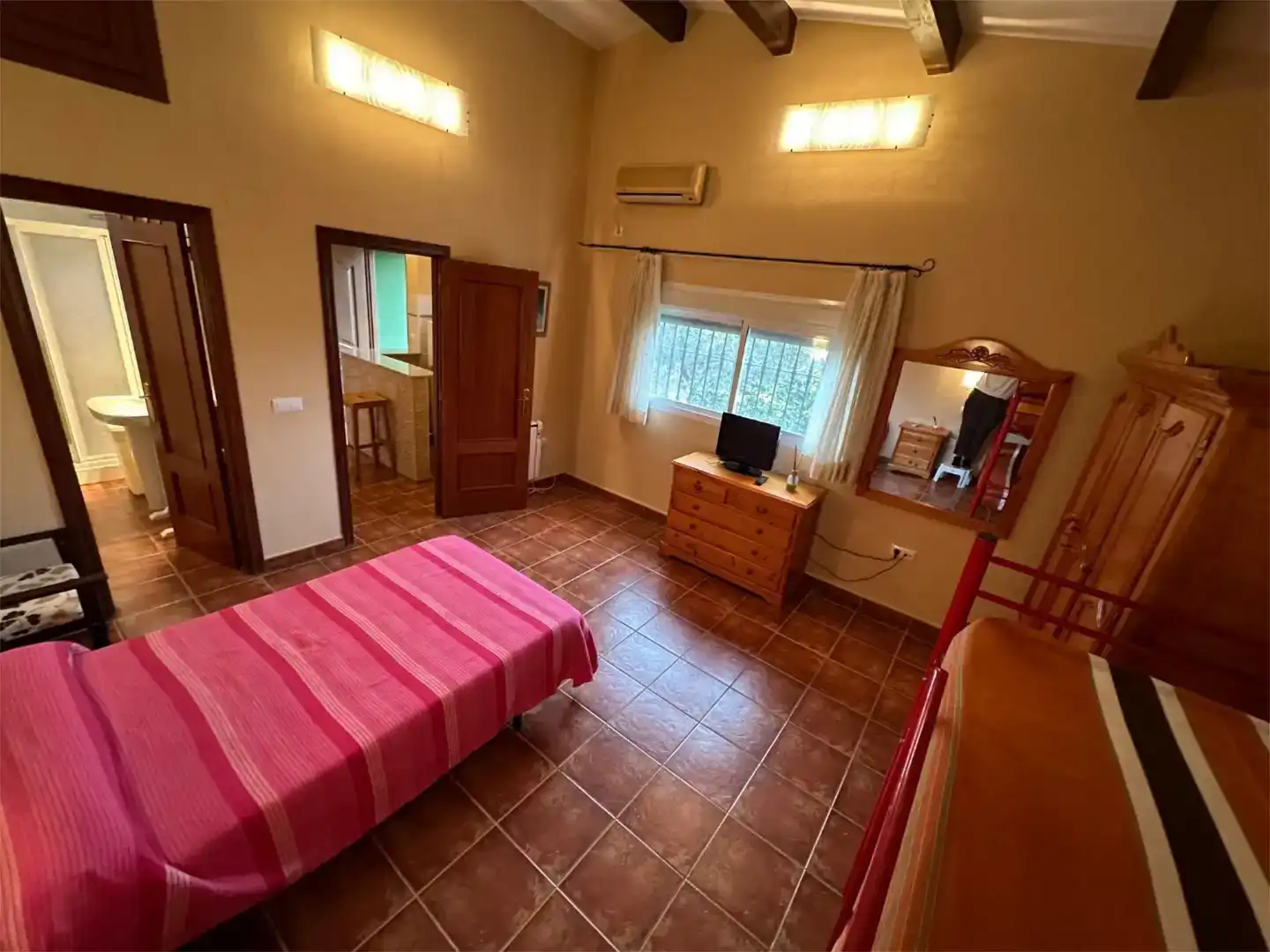 Schlafzimmer von Wohnung zur Miete in Valverde de Leganés mit Klimaanlage, Privatgarten und Schwimmbad