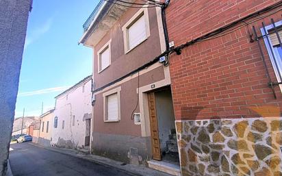 Vista exterior de Casa o xalet en venda en Navahermosa amb Terrassa