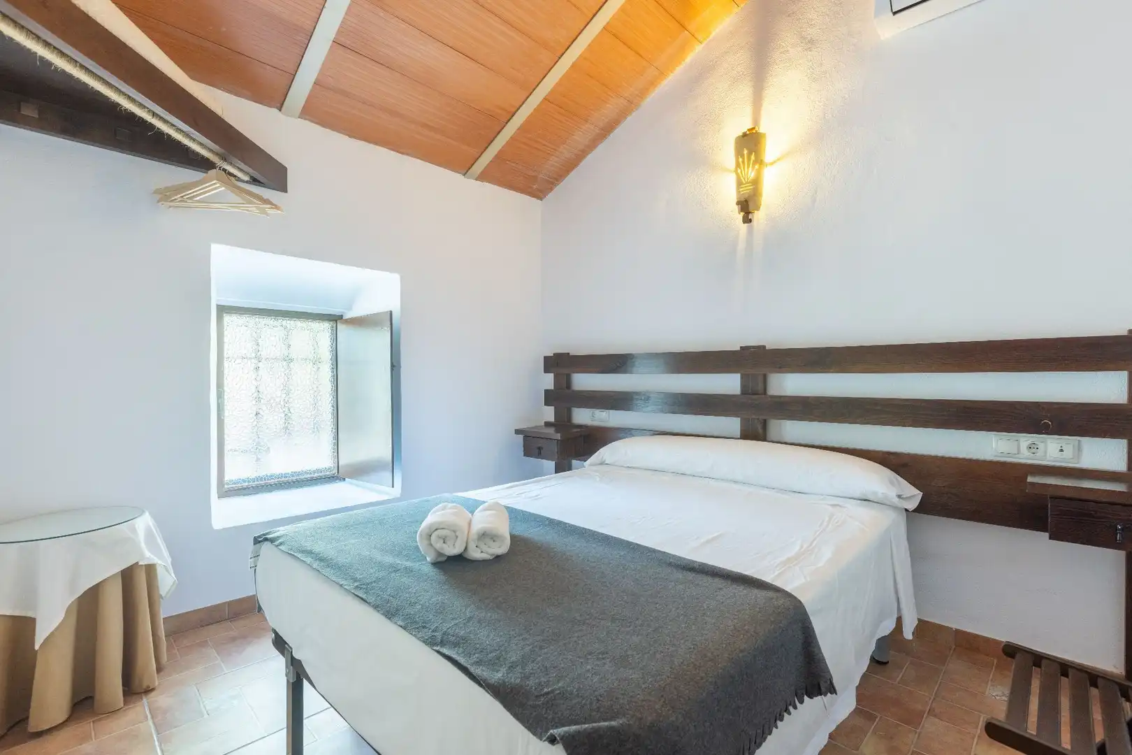 Bedroom of Country homes for sale in Gilena  with Air Conditioner, Heating and Private garden