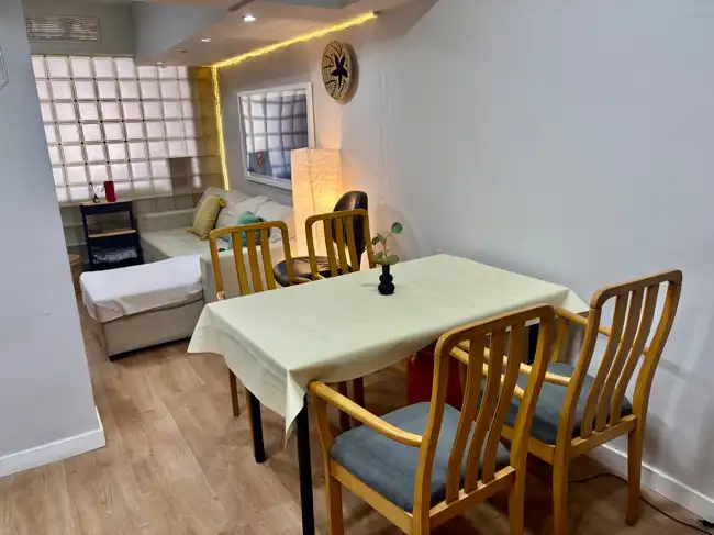 Comedor de Piso de alquiler en Madrid con Aire acondicionado, Calefacción y Amueblado