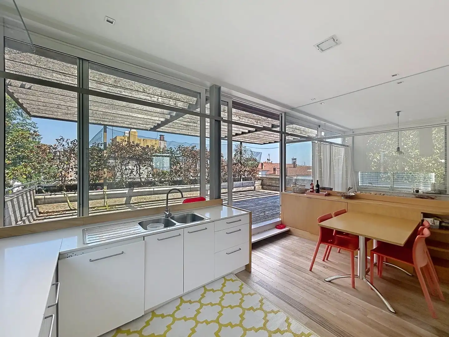 Cuina de Dúplex en venda en Santiago de Compostela  amb Terrassa