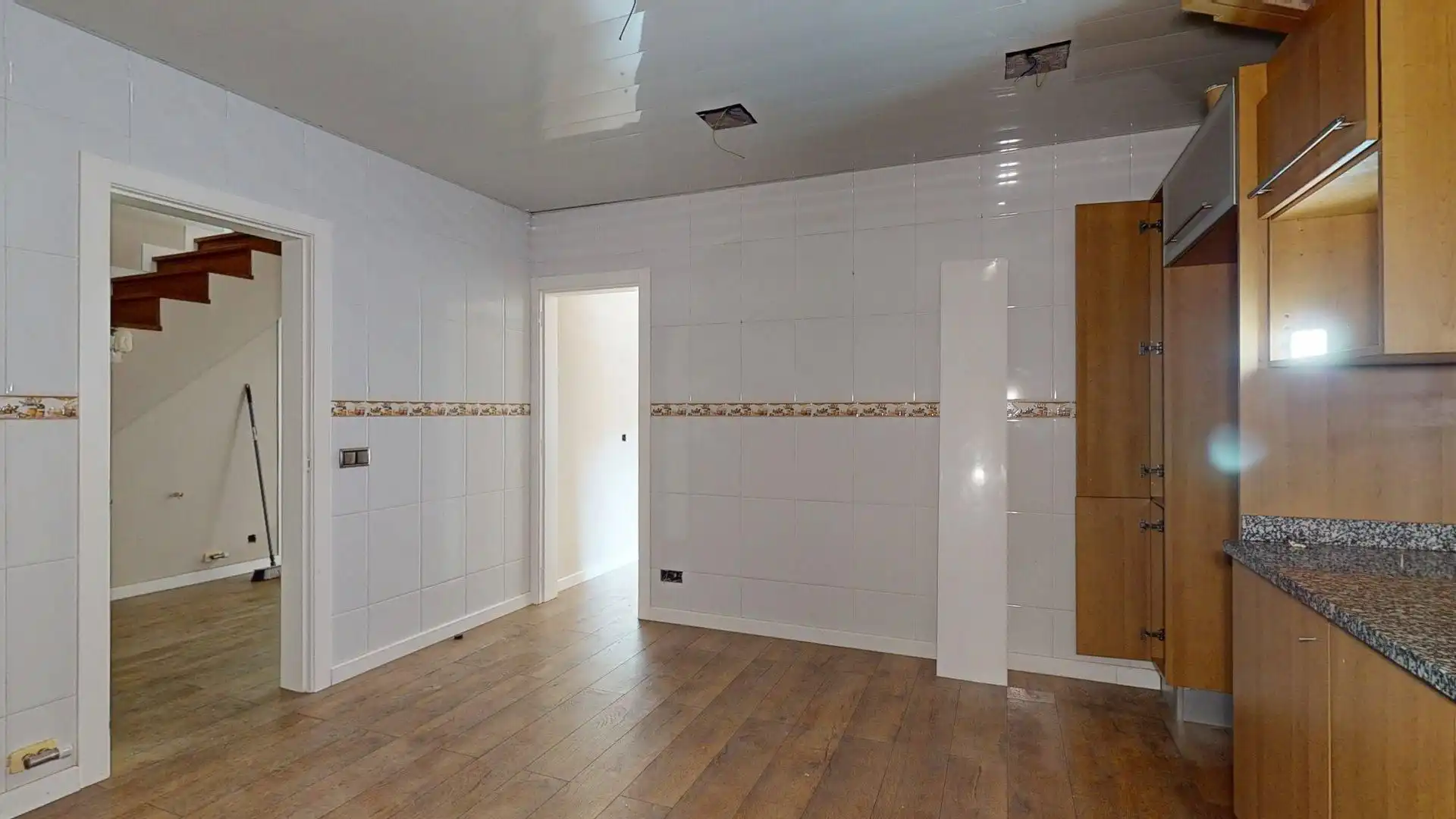 Küche von Haus oder Chalet zum Verkauf in Cabrera de Mar mit Heizung, Privatgarten und Terrasse