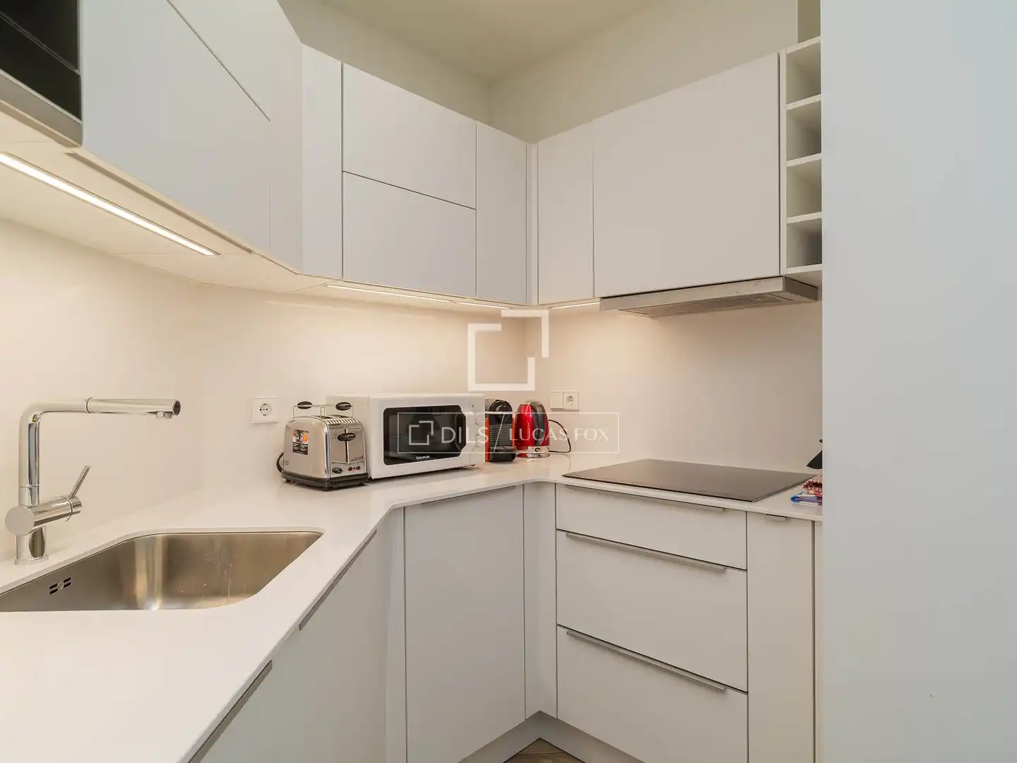 Kitchen of Flat for sale in Barcelona  with Air Conditioner, Heating and Parquet flooring