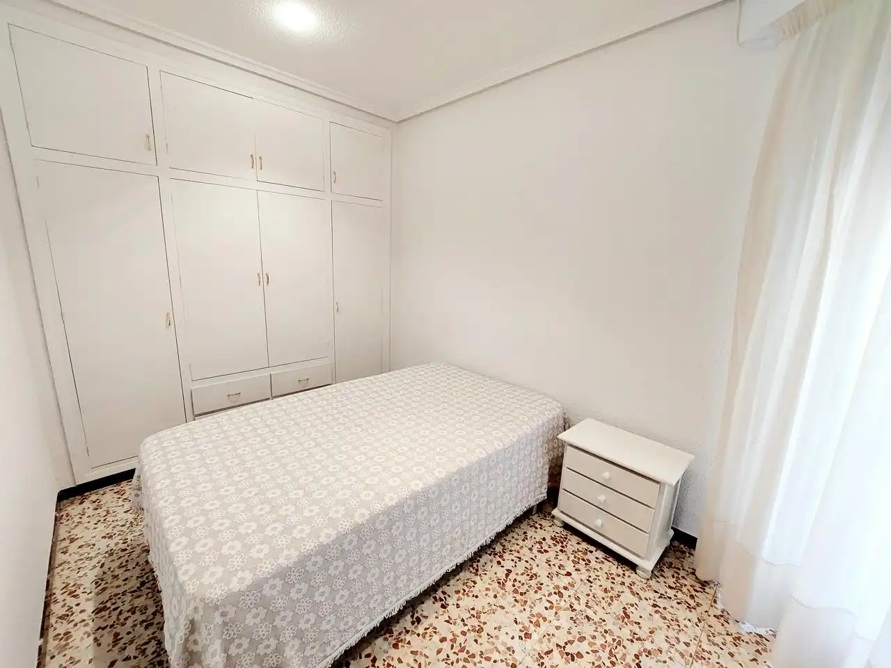 Bedroom of Flat for rent in Elche / Elx  with Air Conditioner, Furnished and Balcony