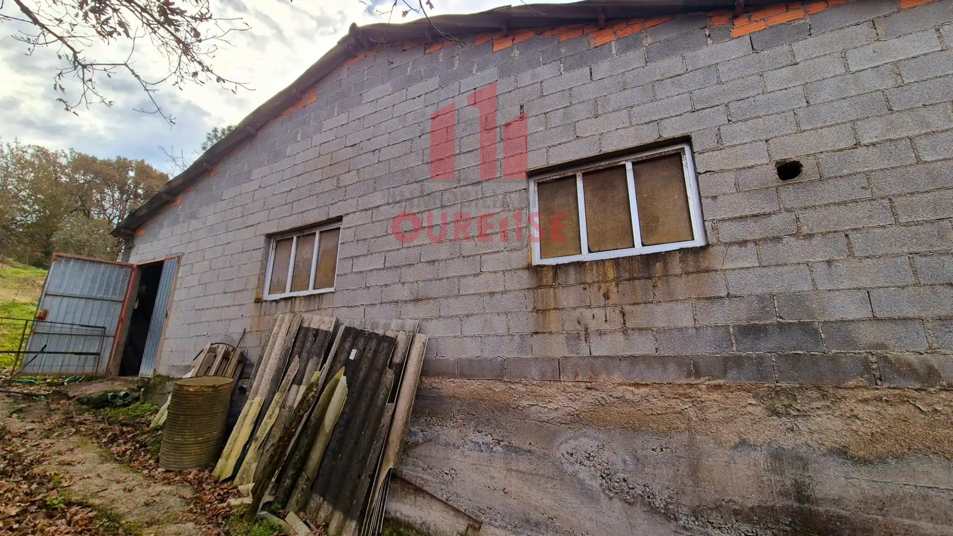Exterior view of Industrial buildings for sale in Amoeiro