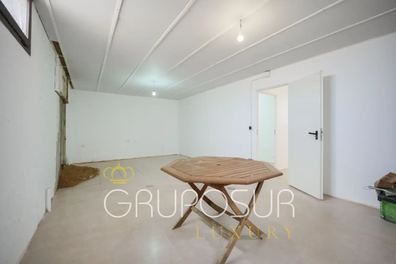 Einfamilien-Reihenhaus zum Verkauf in Valladolid mit Klimaanlage, Heizung und Terrasse