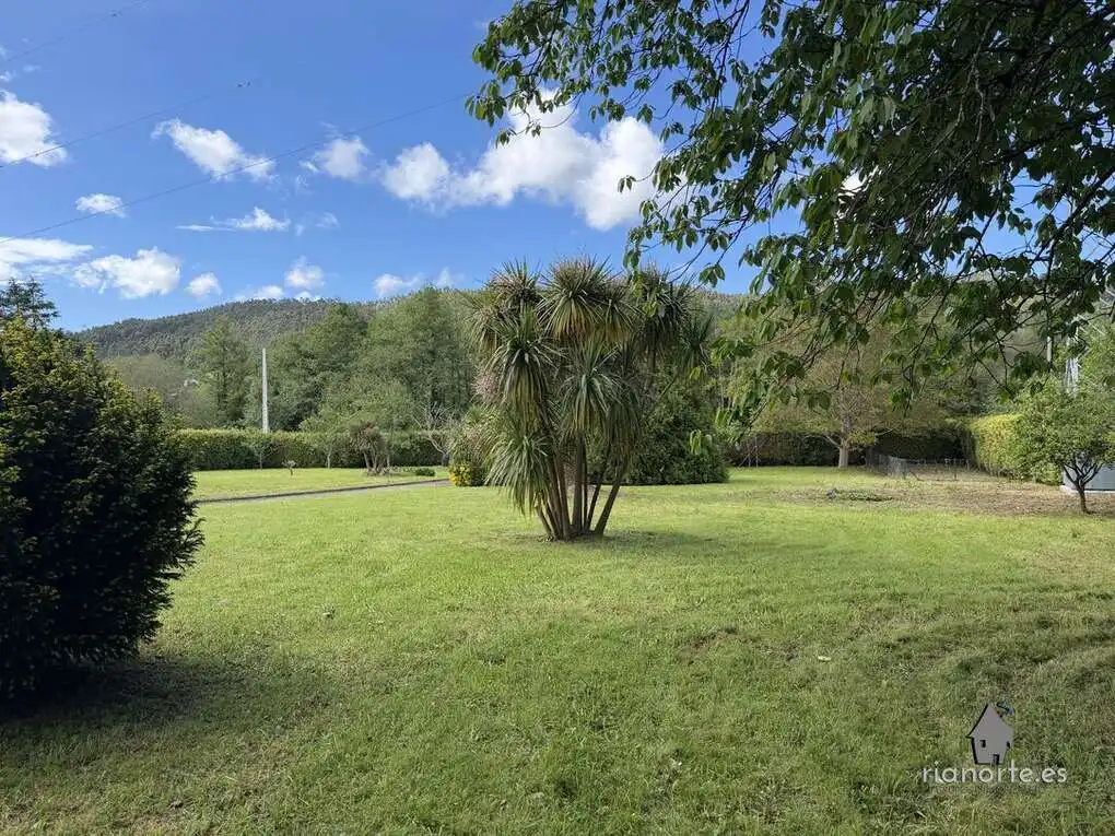 Jardín de Casa o chalet en venta en Colunga con Calefacción y Jardín privado