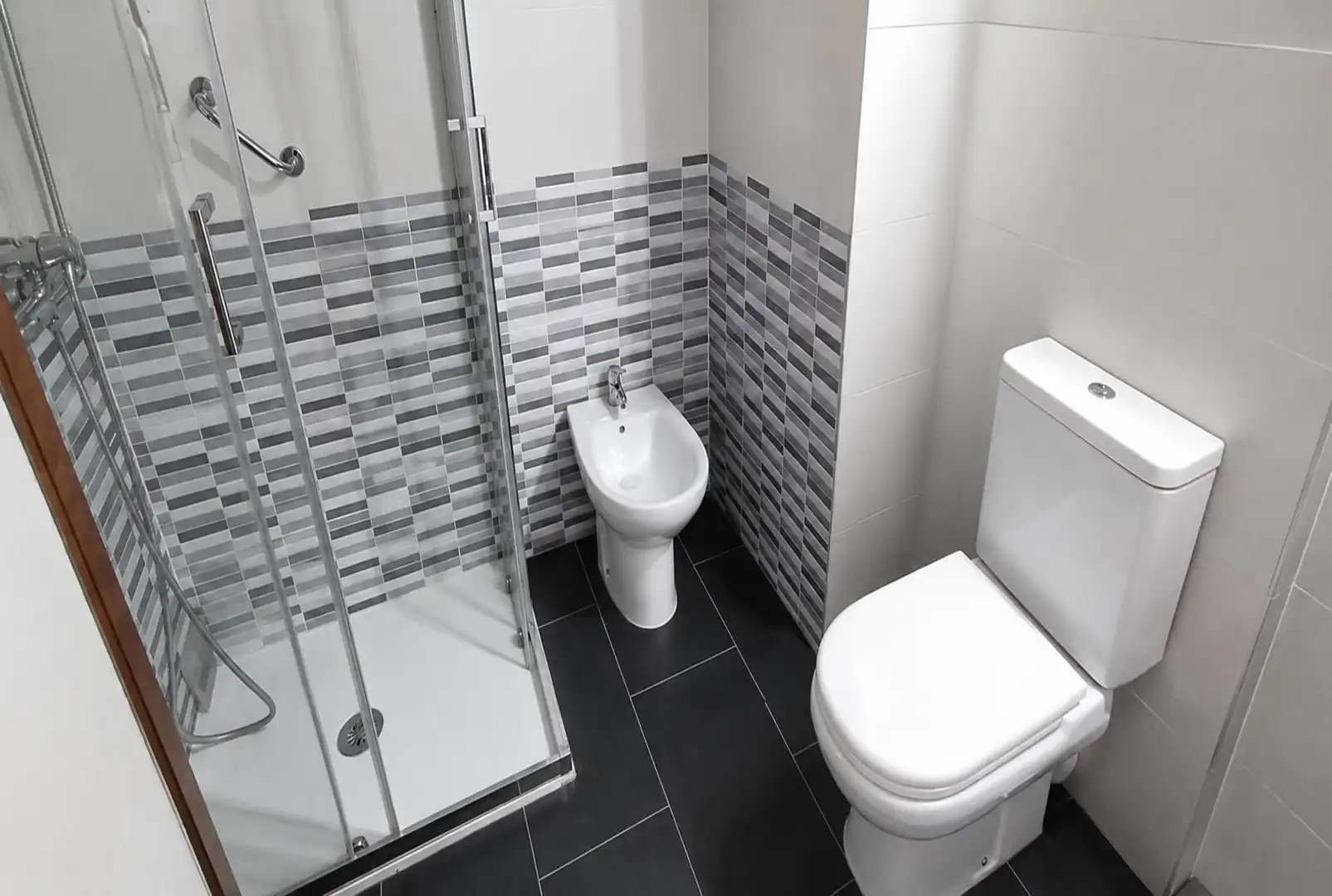 Baño de Piso en venta en Ciempozuelos con Aire acondicionado y Calefacción