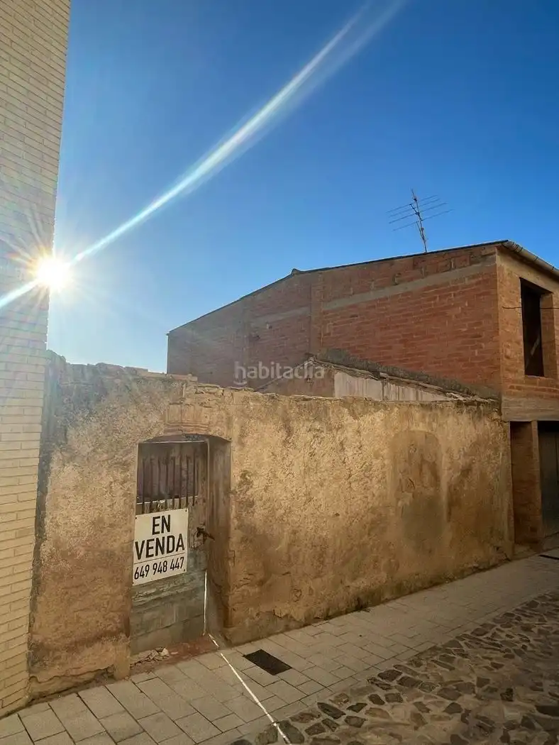 Residential land for sale in Carrer de Sentfores 18