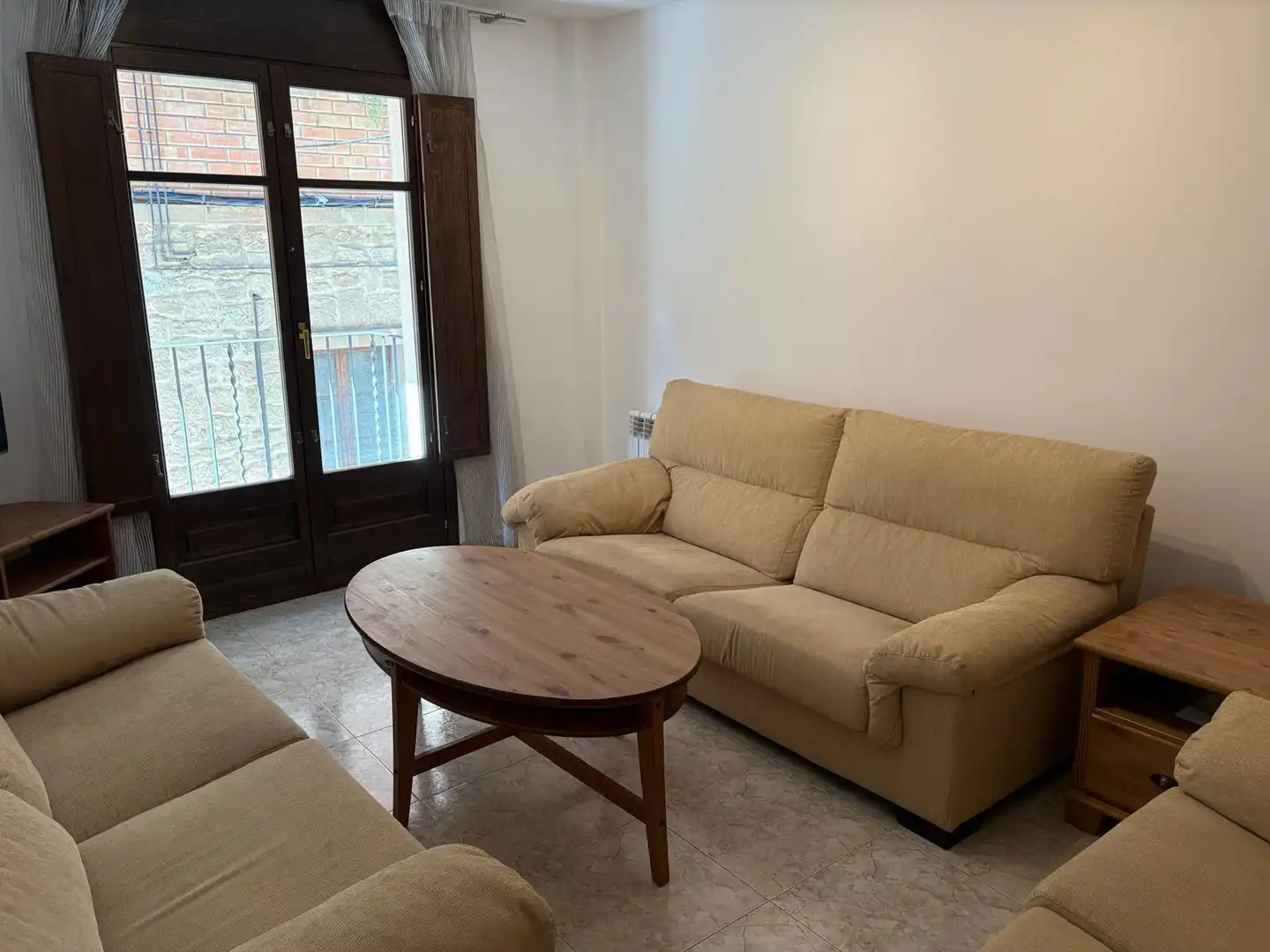 Sala de estar de Piso en venta en Solsona con Calefacción, Terraza y Horno