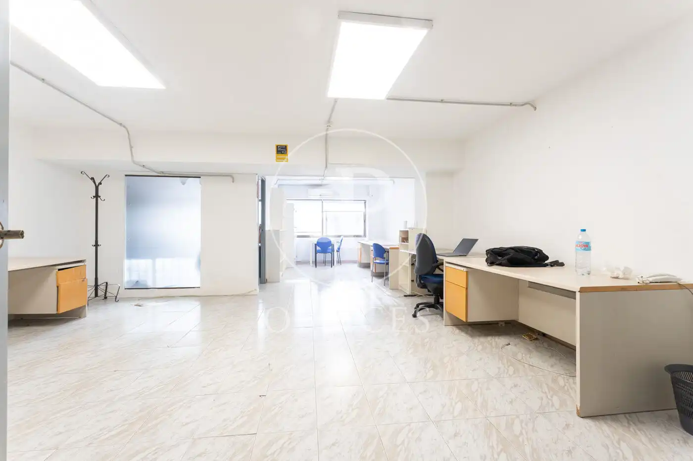 Büro zum Verkauf in Barcelona mit Heizung