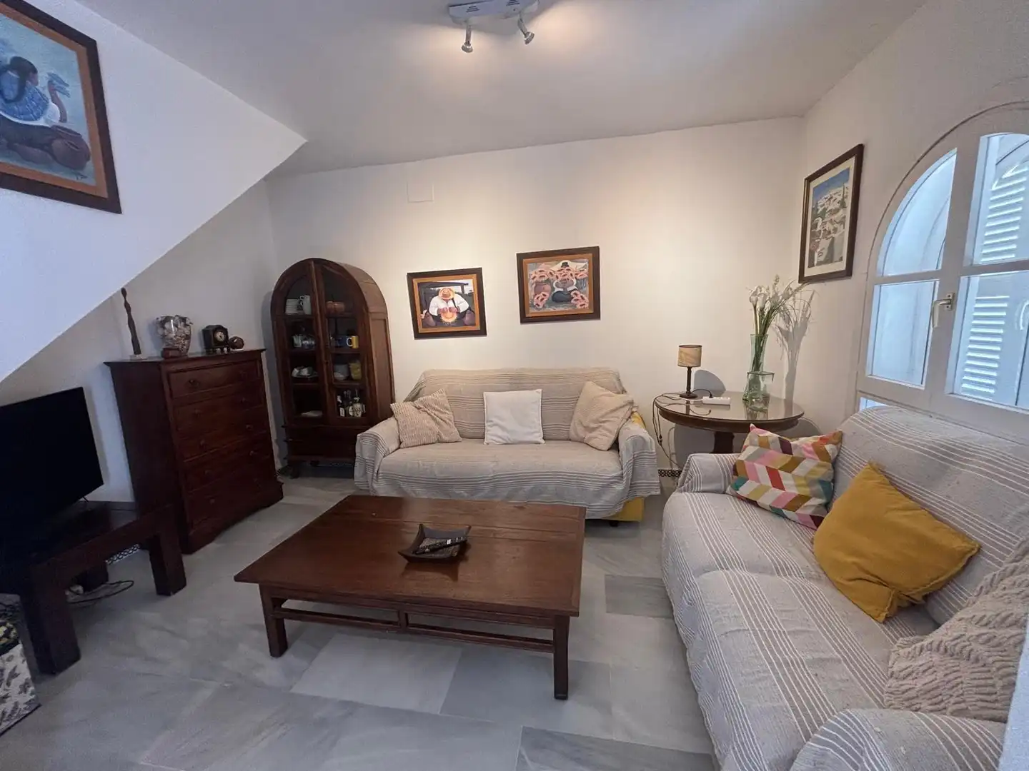 Sala d'estar de Casa adosada en venda en Chiclana de la Frontera amb Jardí privat i Piscina comunitària