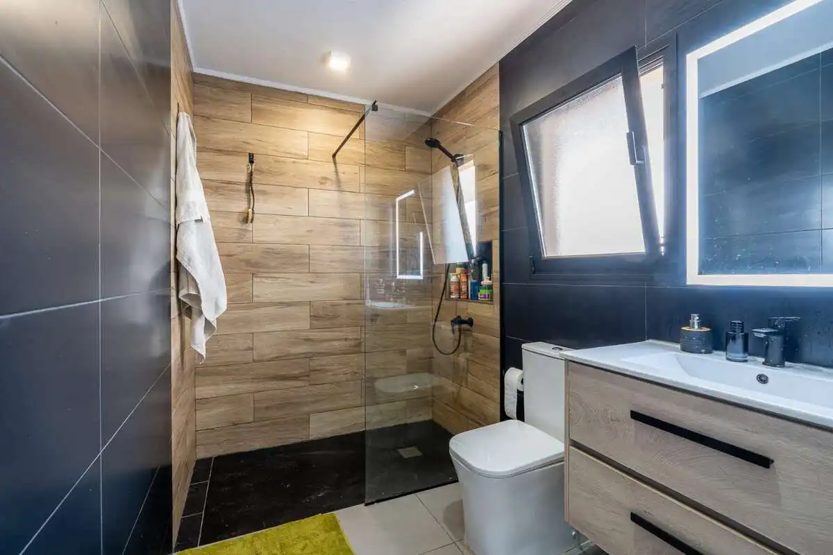 Bathroom of Houses for sale in Tías  with Private garden, Terrace and Storage room