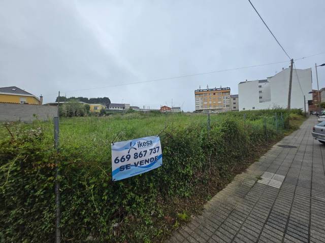 Terreno residencial en Venta en  ROSALIA DE CASTRO - BUREL, 83 en Burela