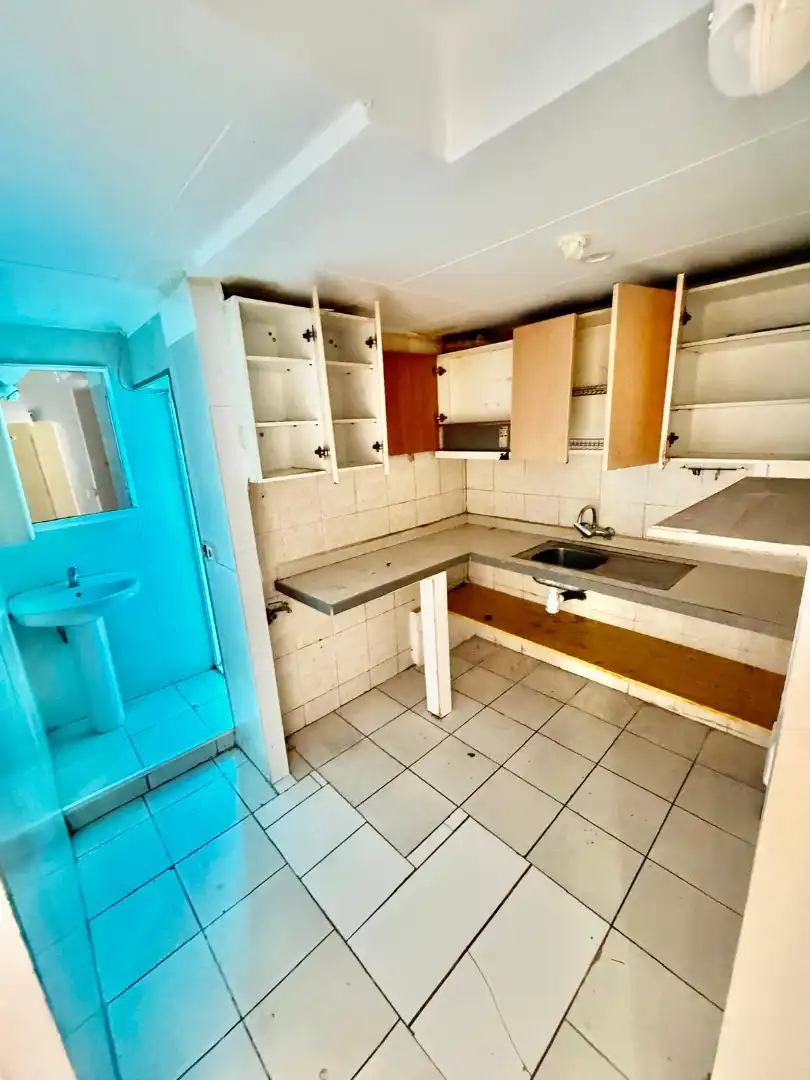 Küche von Wohnung zum Verkauf in Girona mit Balkon und Alarm