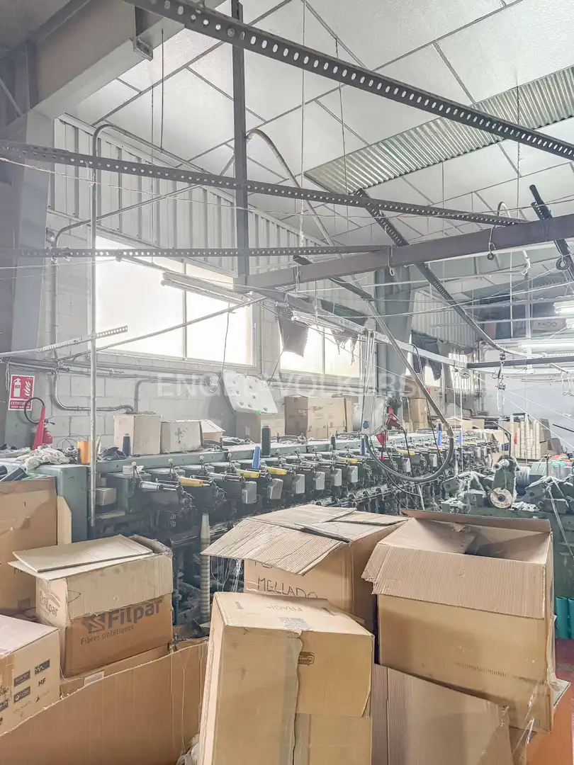 Nave industrial con ascensor en venta en Eixample, imagen 2