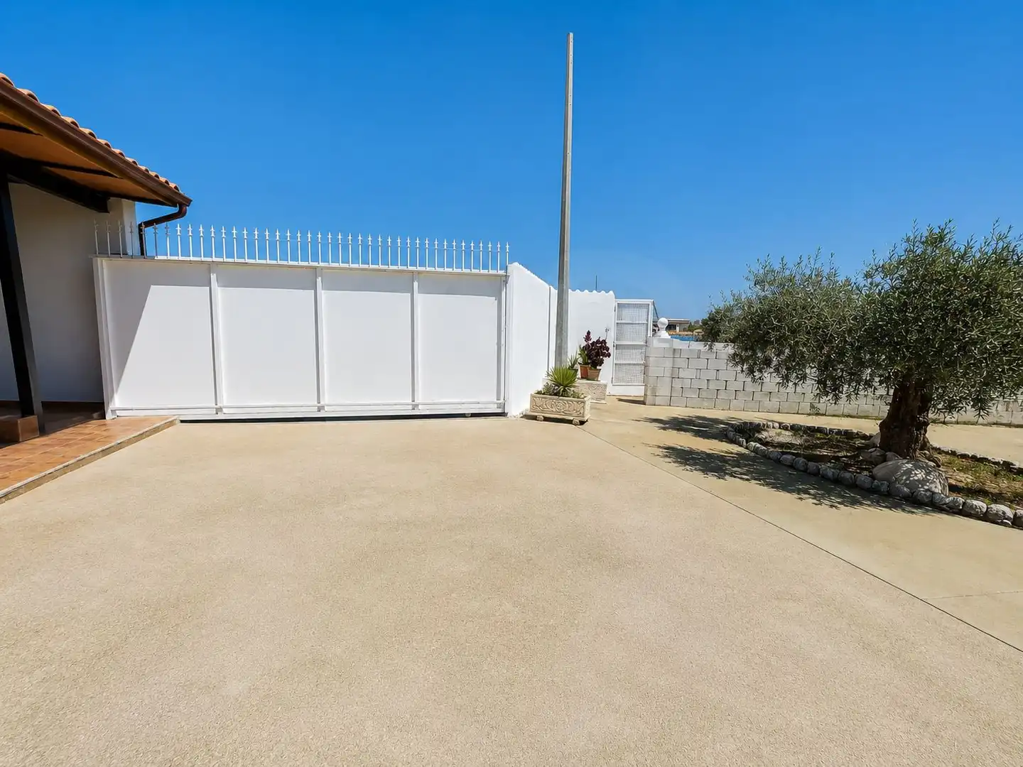 Exterior view of Houses for sale in Fortuna  with Air Conditioner, Terrace and Swimming Pool