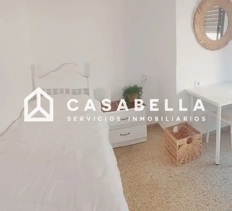 Bedroom of Flat for share in Sagunto / Sagunt  with Furnished