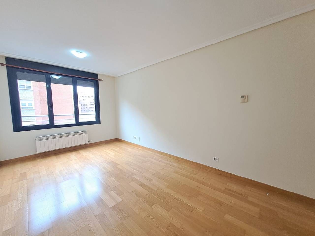 Bedroom of Flat for sale in Burgos Capital  with Heating, Parquet flooring and Storage room