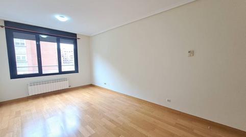 Photo 2 of Flat for sale in Doña Constanza, Juan XXIII - Las Torres - G2, Burgos