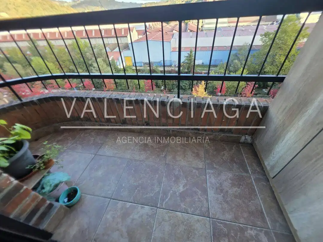Vista exterior de Piso en venta en Beasain, Gipuzkoa