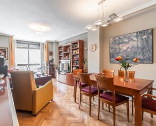 Living room of Flat for sale in  Madrid Capital  with Swimming Pool