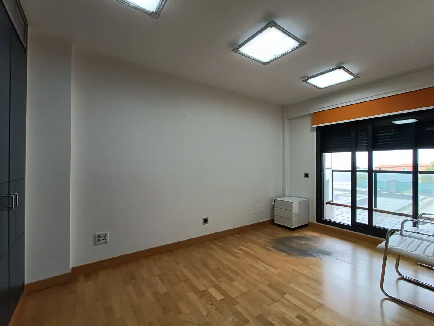 Wohnung zum Verkauf in Alcorcón mit Klimaanlage, Parkett und Terrasse