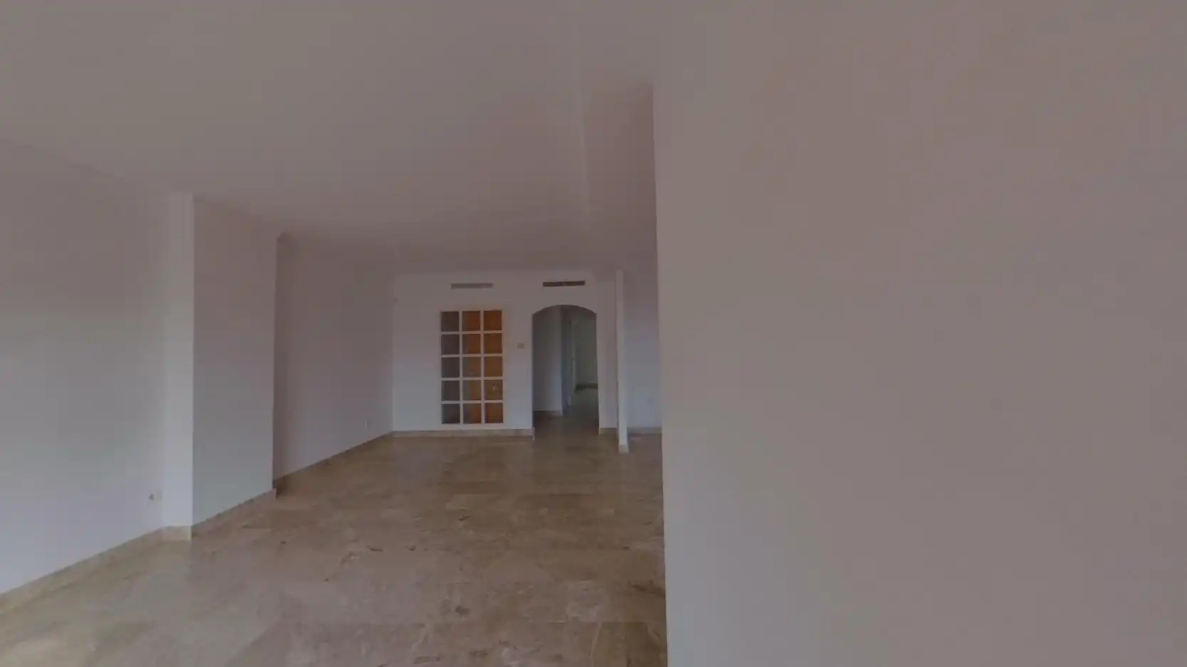 Ático en venta en Estepona con Trastero y Piscina