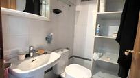 Bathroom of Flat for sale in Girona Capital  with Air Conditioner, Heating and Terrace